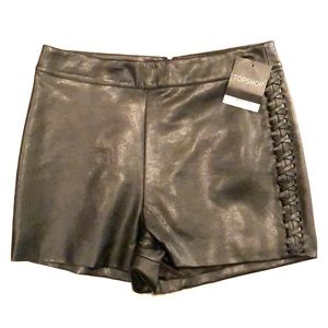 TOPSHOP FAUX LEATHER SHORTS